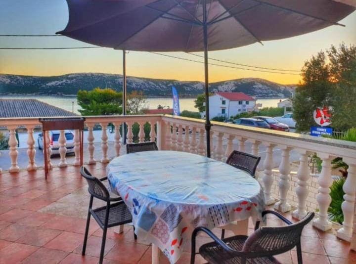Apartmanibeta Stara Novalja Exterior foto